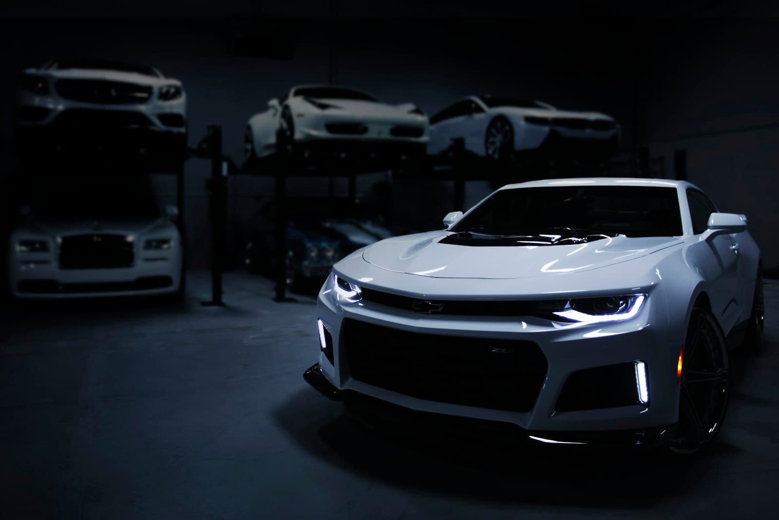 Nimojen Auto: Sales and Financing